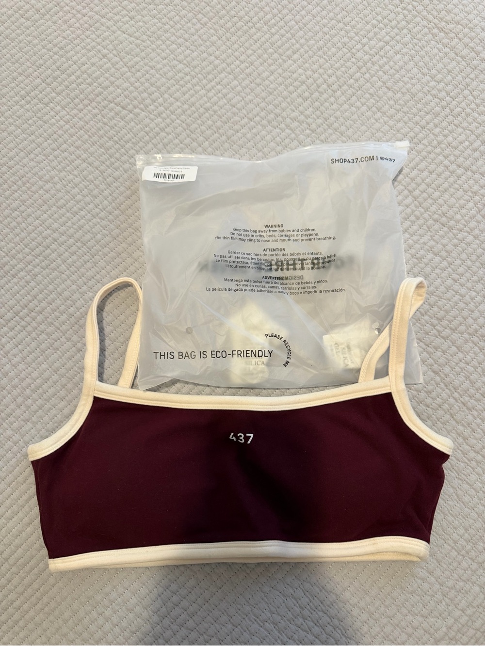Women’s 437 Burgundy Contrast-Trim Sports Bra - Picture 1 of 2